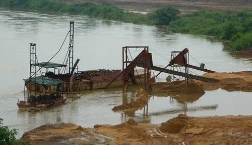 杜絕非法采砂，機(jī)制砂生產(chǎn)才是長久之道！