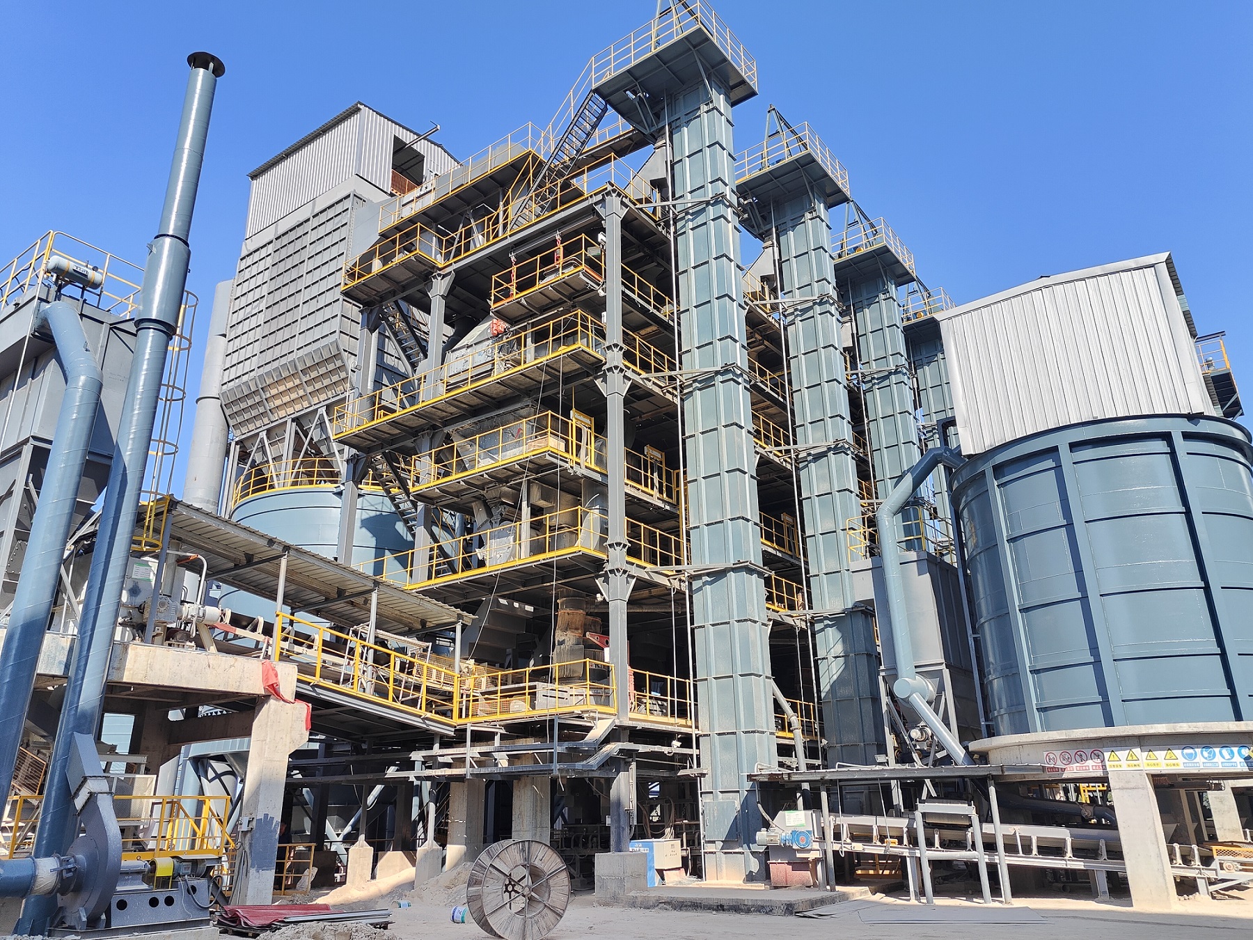 砂石行業(yè)又有“大動(dòng)作”？唐山金路干法制砂樓優(yōu)勢有哪些？