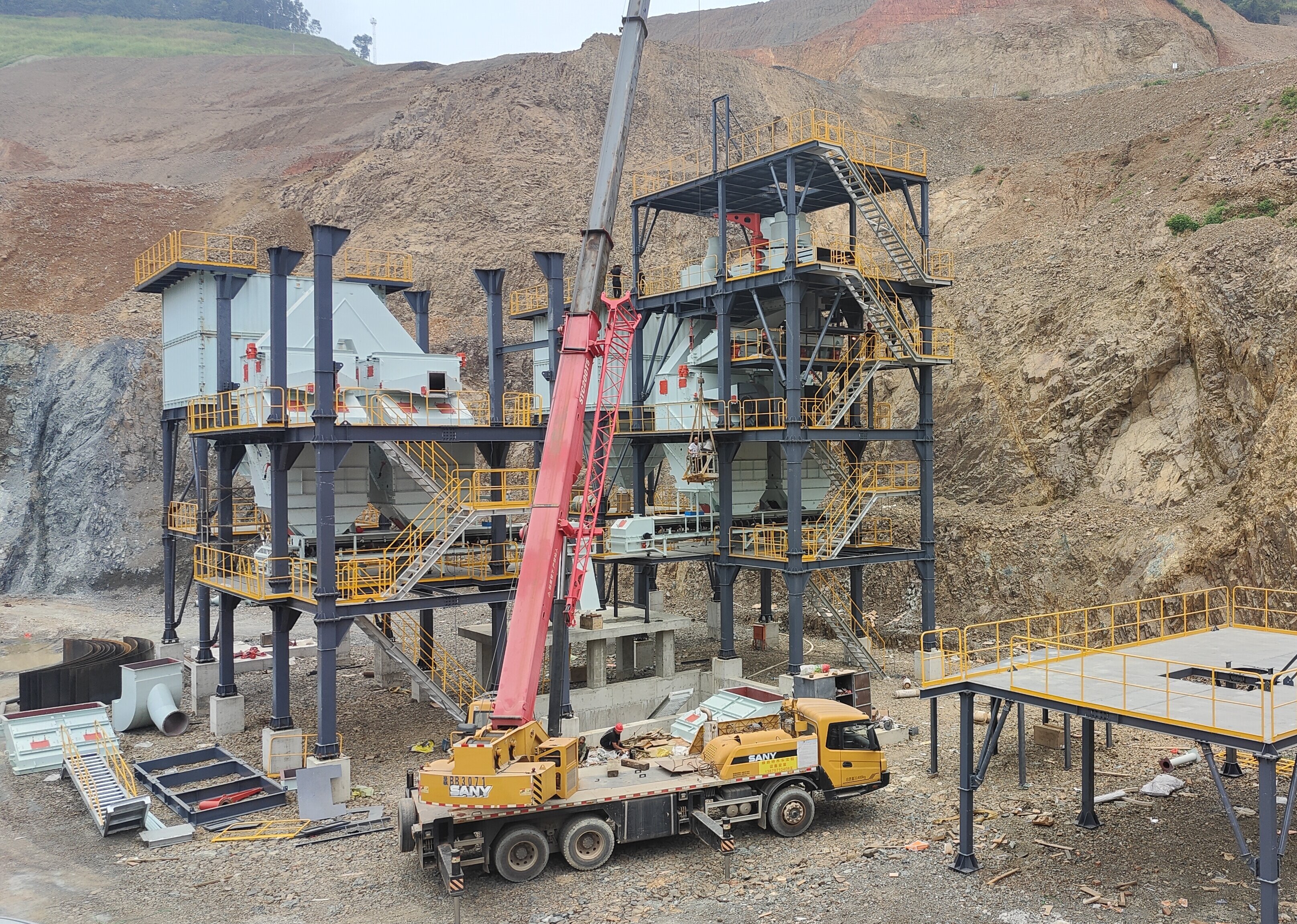 干法制砂樓：引領砂石生產(chǎn)變革，實現(xiàn)產(chǎn)能與能耗雙贏